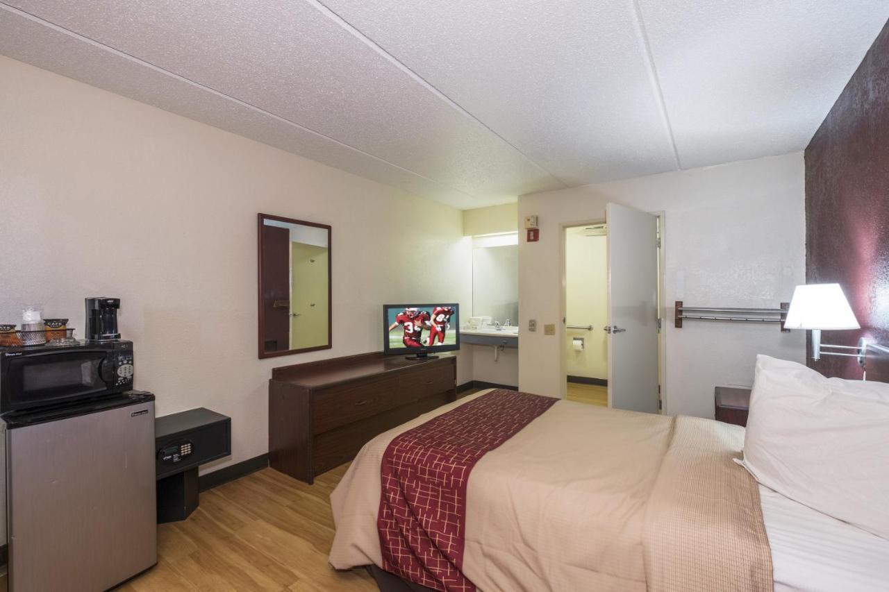 Red Roof Inn Atlanta-Норкрос Екстериор снимка