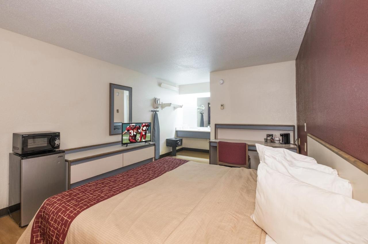 Red Roof Inn Atlanta-Норкрос Екстериор снимка