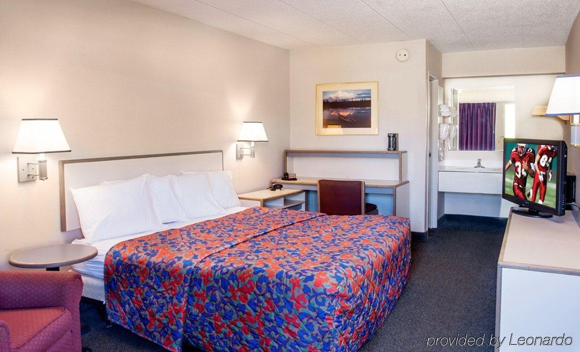 Red Roof Inn Atlanta-Норкрос Екстериор снимка